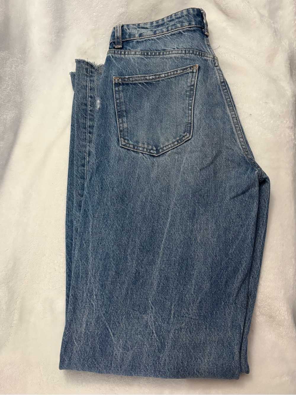 Zara Women’s Medium Blue Relaxed Denim Jeans
